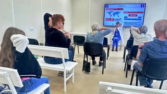 3053DE0F FCCE 403C 8BA2 025E666890B7