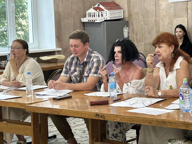 В Севастопольском профессиональном художественном колледже проходят вступительные испытания